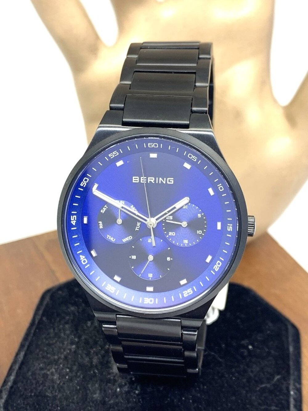 Bering Men's Watch 11740-727 Quartz Blue Dial Black Stainless Steel 40mm